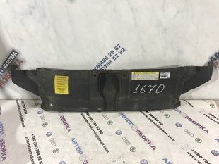 Накладка радіатора 4G0807081 Audi A6
