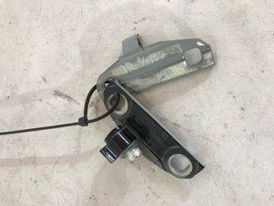 Петля дверей C8P5DA046572 Volvo XC60