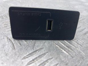 Блок USB 31417508 Volvo XC60