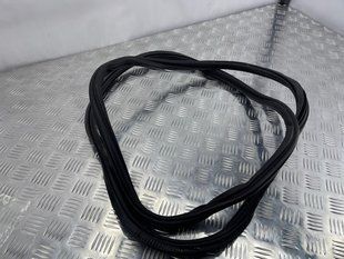 Ущільнювач дверей 4G0831721A Audi A6