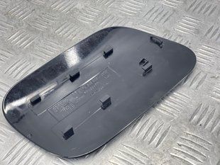 Крышка лючка топливного бака 7P6809909A Volkswagen Touareg