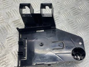 Кронштейн блоку керування 32200368 Polestar 2