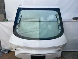 Крышка багажника 4G8827025B Audi A7