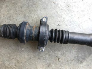 Карданный вал 7P0521102R Volkswagen Touareg