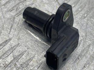 Датчик положення розподільного валу 31491073 Volvo XC90 Volvo S60, Volvo S60 Cross Country, Volvo S80, Volvo S90, Volvo V60, Volvo V60 Cross Country, Volvo V70, Volvo V90, Volvo V90 Cross Country, Volvo XC40, Volvo XC60, Volvo XC70, Volvo XC90
