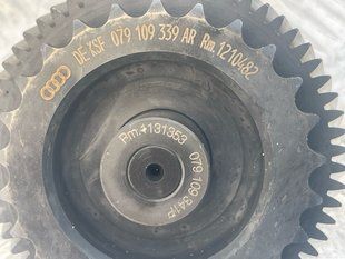 Звездочка цепи ГРМ 079109339AR Audi S8 Audi A4, Audi A5, Audi A6, Audi A7, Audi A8, Audi Q5, Audi Q7, Audi R8, Audi RS5, Audi RS7, Audi S4, Audi S5, Audi S6, Audi S7, Audi S8, Audi SQ5