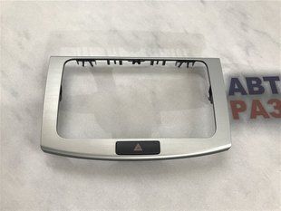 Молдинг магнітоли кнопка аварійної зупинки 3AA858069H Volkswagen CC
