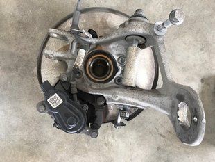 Поворотный кулак / Цапфа с подшипником 8K0505432AR Audi A6