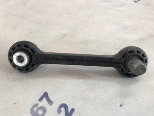 Стойка стабилизатора передней подвески левая/правая 8K0411317D Audi A6 Audi A4, Audi A4 Allroad, Audi A5, Audi A5 Sportback, Audi A6, Audi A7, Audi Q5, Audi RS5, Audi RS5 Sportback, Audi S4, Audi S5, Audi S5 Sportback, Audi S7, Audi SQ5