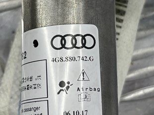 Шторка безпеки бічна / Airbag 4G8880742G Audi A7