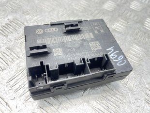 Блок управления двери 8X0959795C Audi Q3
