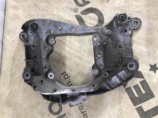 Траверса коробки передач 4G0399263AC Audi A7