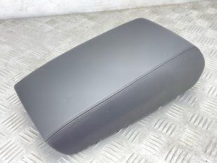 Подлокотник Audi A7