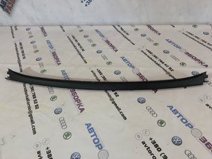 Накладка крышки багажника верхняя центральная 4G8827229 Audi A7 Audi A7, Audi RS7, Audi S7