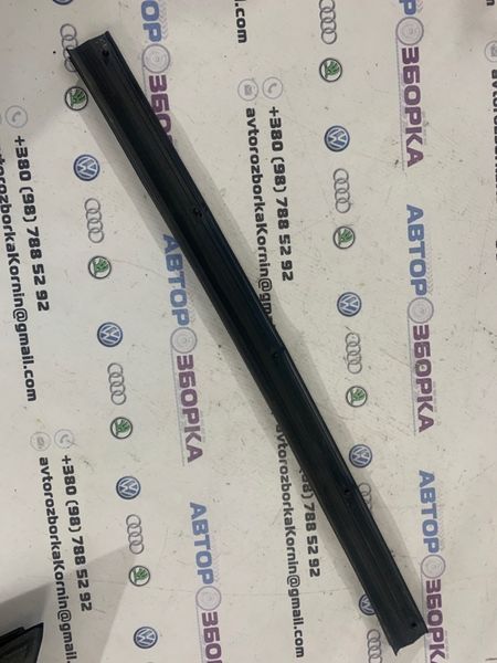 Гумовий ущільнювач Volkswagen CC