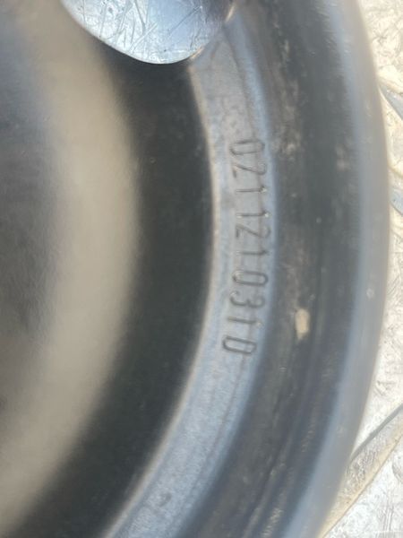 Шків помпи 021121031D Volkswagen Touareg