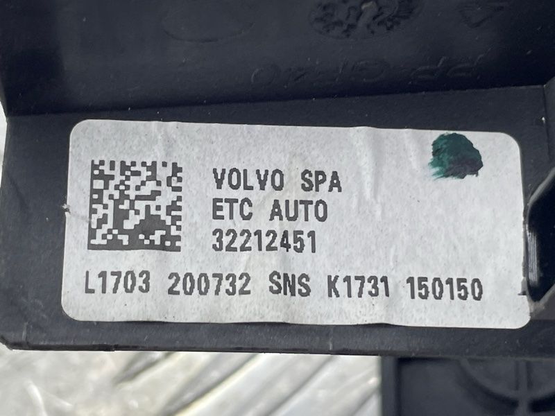 Педаль газу (акселератора) Volvo XC60