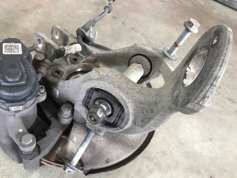 Поворотний кулак / цапфа з підшипником 8K0505432AR Audi A6
