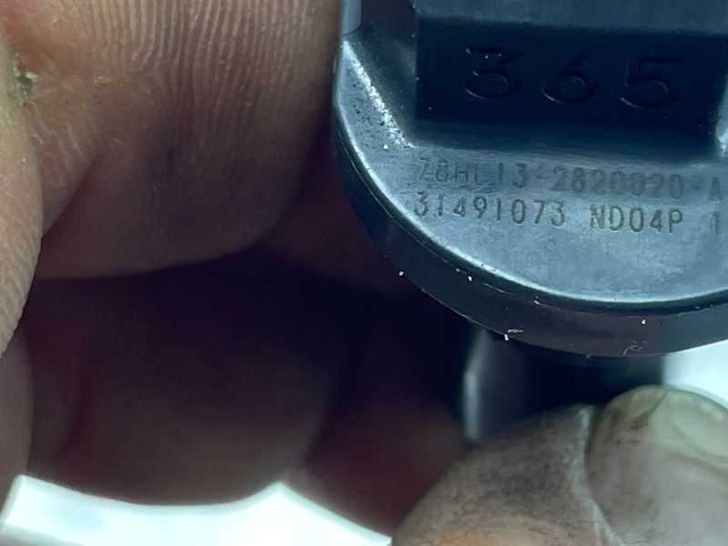 Датчик положення розподільного валу 31491073 Volvo XC90 Volvo S60, Volvo S60 Cross Country, Volvo S80, Volvo S90, Volvo V60, Volvo V60 Cross Country, Volvo V70, Volvo V90, Volvo V90 Cross Country, Volvo XC40, Volvo XC60, Volvo XC70, Volvo XC90