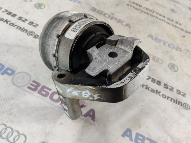 Подушка двигуна 4H0199256AA Audi S8