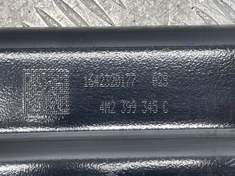 Розпірка підрамника 4M2399345C Audi Q7