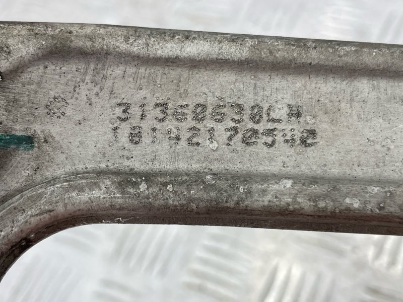 Рычаг передней подвески верхний 31360630 Volvo XC60
