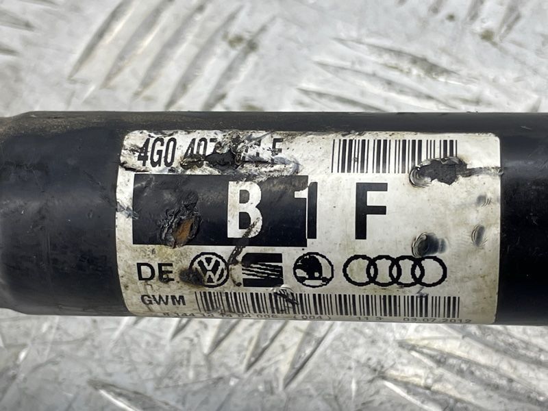 Привідний вал передній 4G0407271F Audi A6 Audi A6, Audi A7, Audi A8, Audi Q5, Audi RS7, Audi S6, Audi S7, Audi S8, Audi SQ5