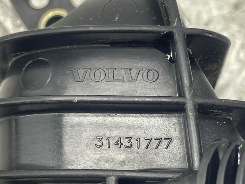 Коллектор впускной 31431777 Volvo XC90