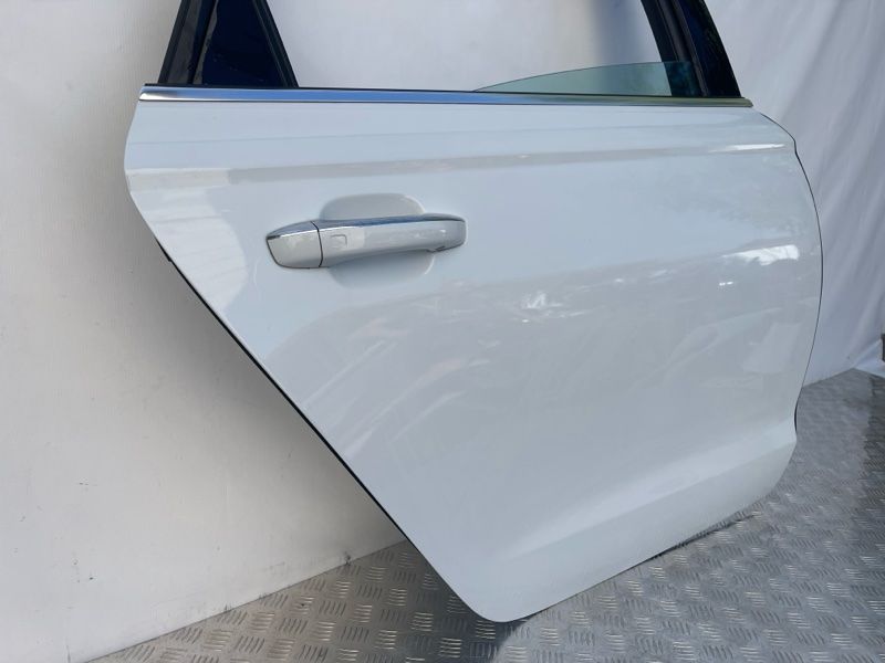 Дверь 4G5833052 Audi A6