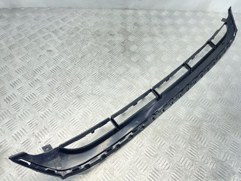 Решетка переднего бампера нижняя 4L0807683C01C Audi Q7