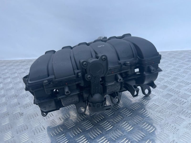 Коллектор впускной 03H133201AE Volkswagen Touareg