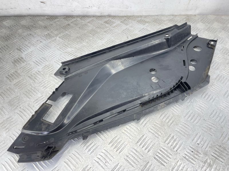 Накладка переднього крила права 31442734 Volvo XC90 Volvo XC90
