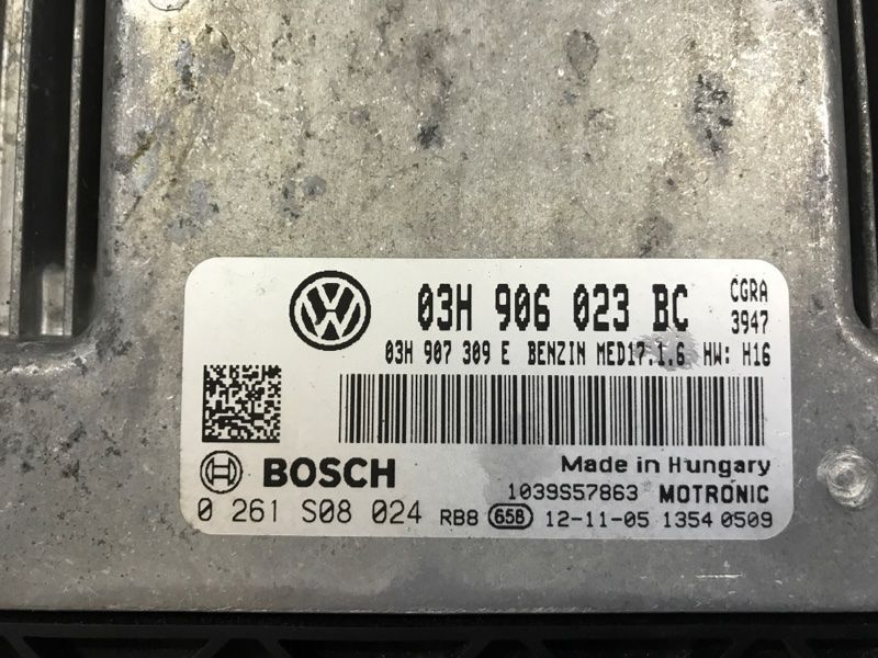 Блок керування двигуном 03H906023BC Volkswagen Touareg