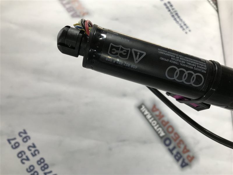 Привідний блок кришки багажника 4G8827852F Audi A7