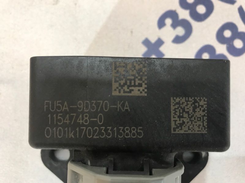 Блок керування паливним насосом FU5A9D370KA Ford Edge