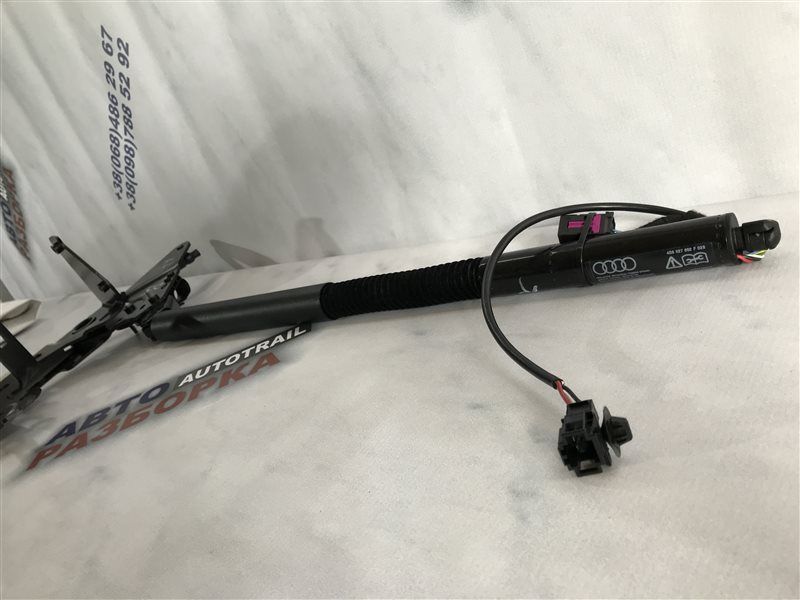 Привідний блок кришки багажника 4G8827852F Audi A7