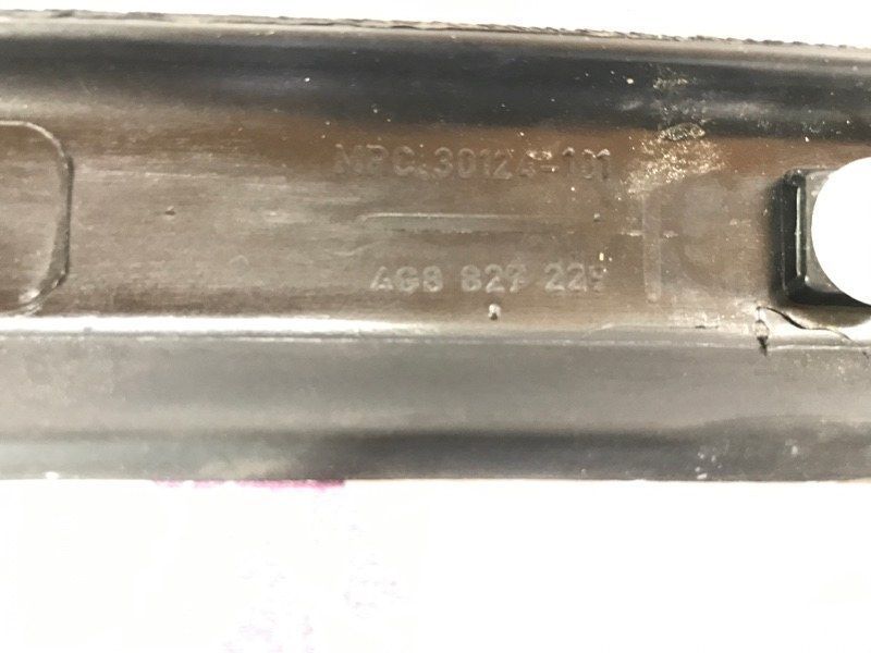 Накладка кришки багажника верхня центральна 4G8827229 Audi A7 Audi A7, Audi RS7, Audi S7