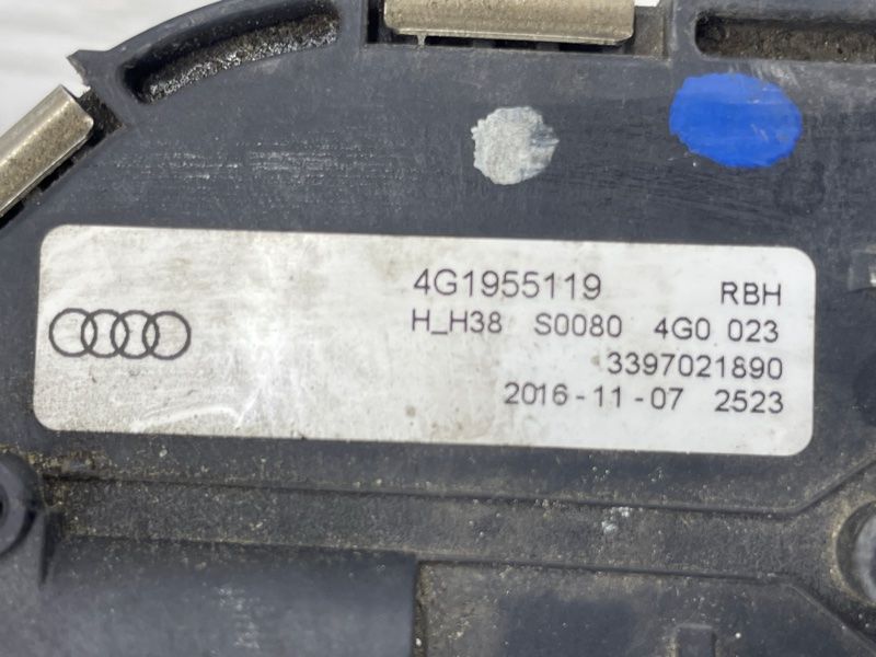 Мотор і трапеція склоочисників 4G1955023C Audi A6