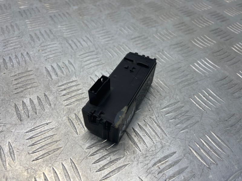 Блок керування антени DS7T18D816AJ Ford Fusion