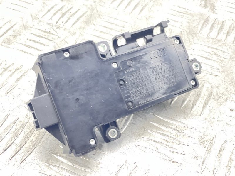 Кнопки регулировки сиденья 8K0959747B Audi A4