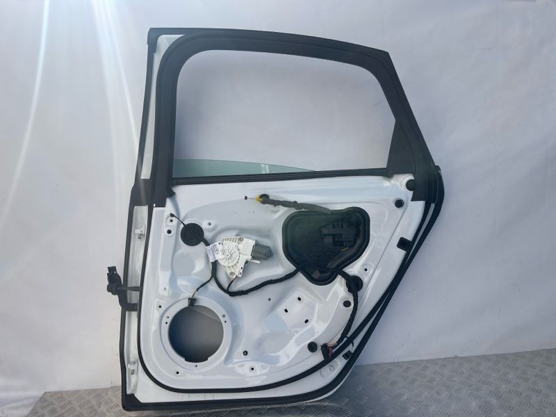 Дверь 4G5833052 Audi A6