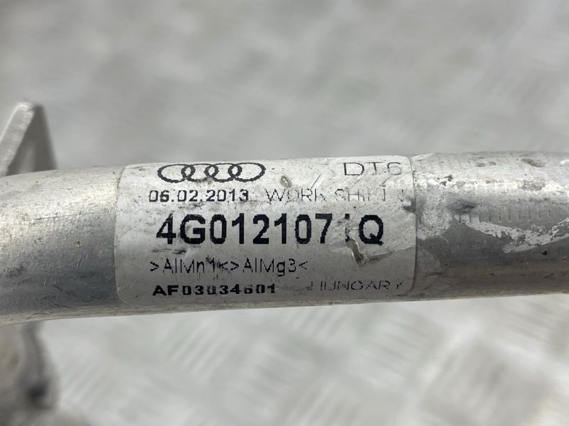 Трубопровод системы охлаждения 4G0121071Q Audi S6