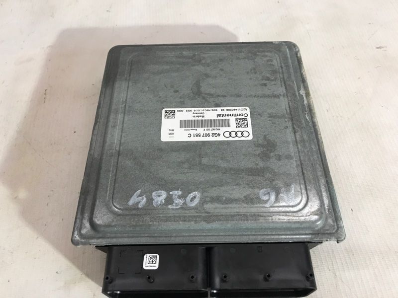 Блок керування двигуном 4G2907551C Audi A6