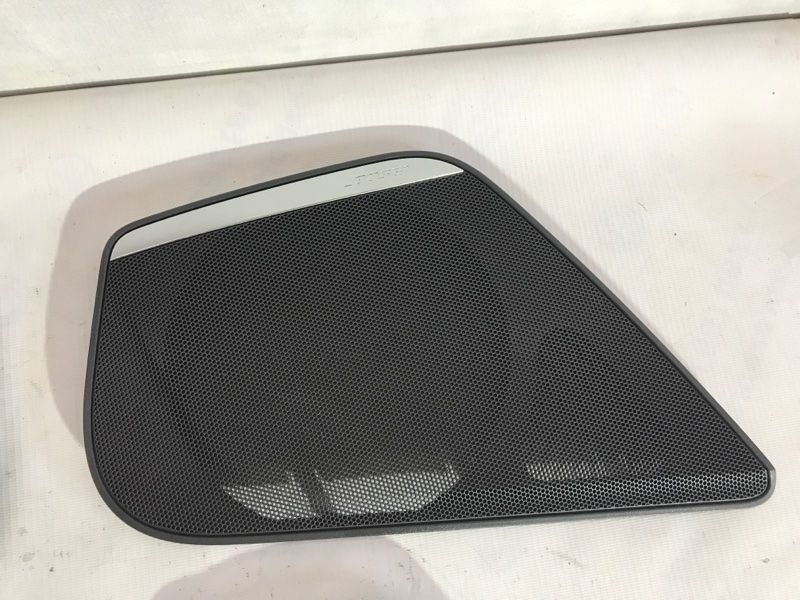 Накладка динамика / Сетка 4G0035436A Audi A6