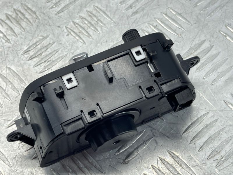 Перемикач світла фар 4M0941531AA5PR Audi Q7