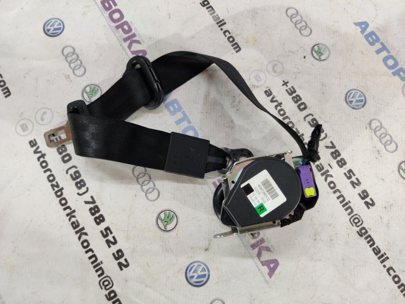 Ремінь безпеки сидіння 2-го ряду 4L0857806HV04 Audi Q7