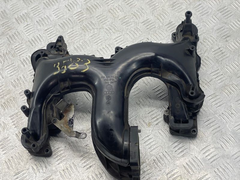 Колектор впускний 059129711CF Audi Q7