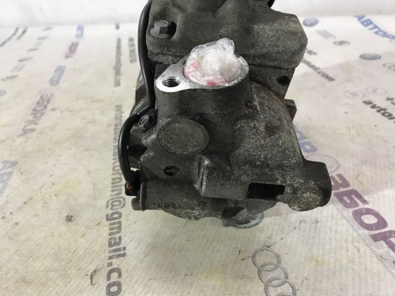 Компрессор кондиционера 4G0260805A Audi A7