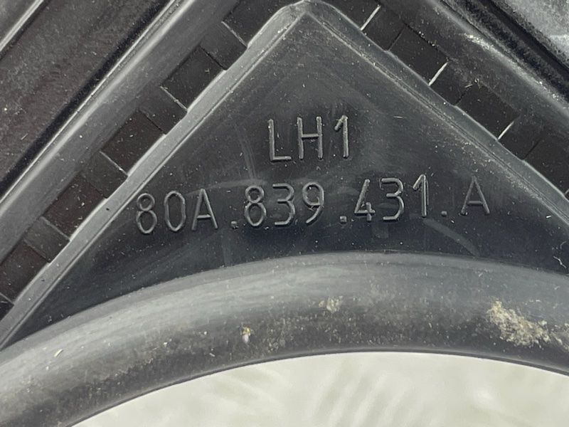 Направляюча скла дверей 80A839431A Audi Q5