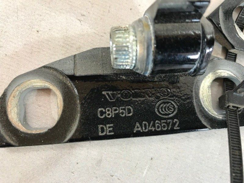 Петля дверей C8P5DA046572 Volvo XC60